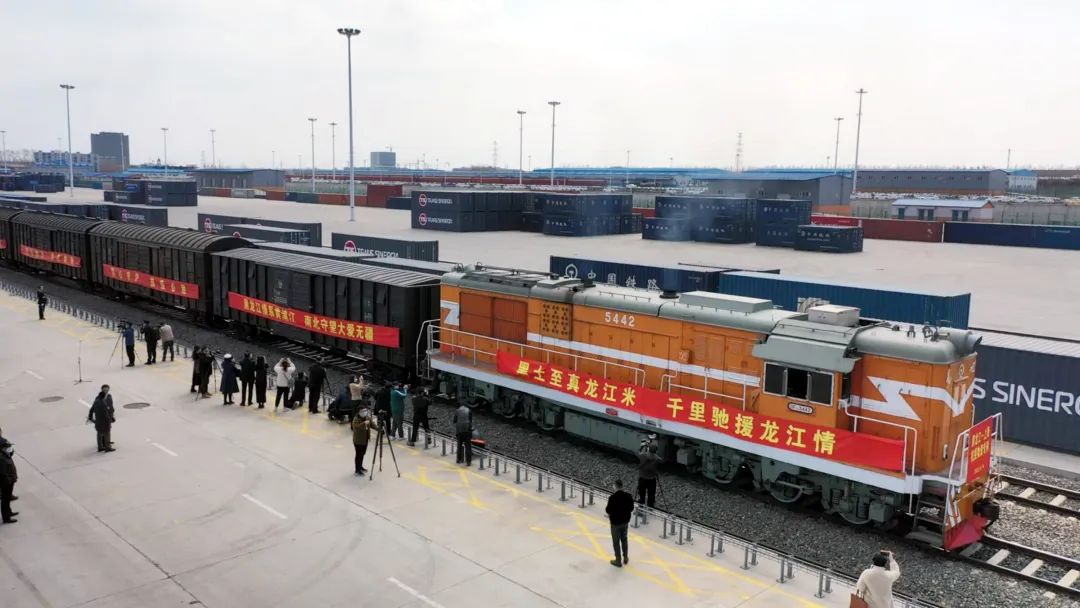 心系上海！黑龍江600萬斤大米！2600公里馳援！