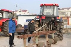 江蘇農墾云臺農場抓農機檢修為春耕生產保駕護